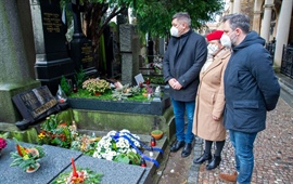 MČ Praha 10 si připomněla úmrtí Karla Čapka. Zakončila tak rok, který mu věnovala