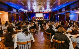 TZ: Cena bratří Čapků 2025: Praha 10 opět ocenila výjimečné pedagogy